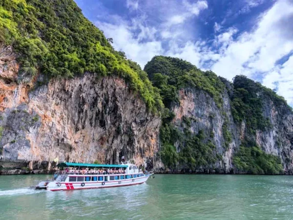 🛶 Baie de Phang Nga & James Bond avec Sea Canoe – Excursion en speedboat - Image 2