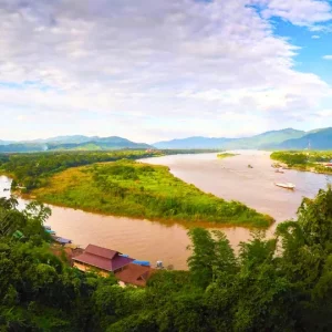 🌄 Doi Mae Salong, Mae Sai & Triangle d’Or – Excursion d’une journée