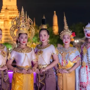🛥️ Croisière dîner Bangkok Chao Phraya – Départ Asiatique