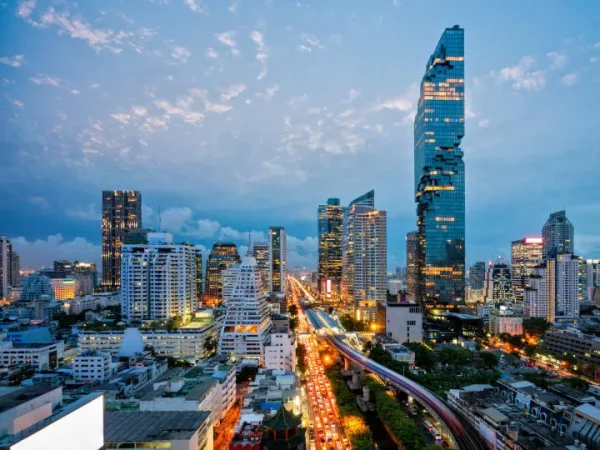 🏙️ Mahanakhon SkyWalk – Vue panoramique à 310 mètres