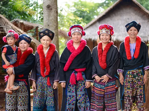 🍃Demi-journée Akha & Tribu des collines Yao