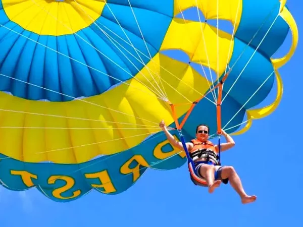 🏝️ Île de corail Pattaya (Koh Larn) : Excursion en hors-bord + sports nautiques – Image 2