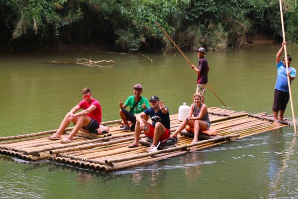 🛶 Bamboo Rafting – Détente sur la rivière Klong Phanom – Image 2