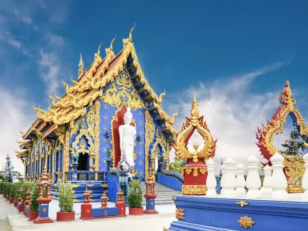 🏯 Temple Blanc, Temple Bleu et Maison Noire – Excursion d’une journée à Chiang Rai depuis Chiang Mai – Image 4