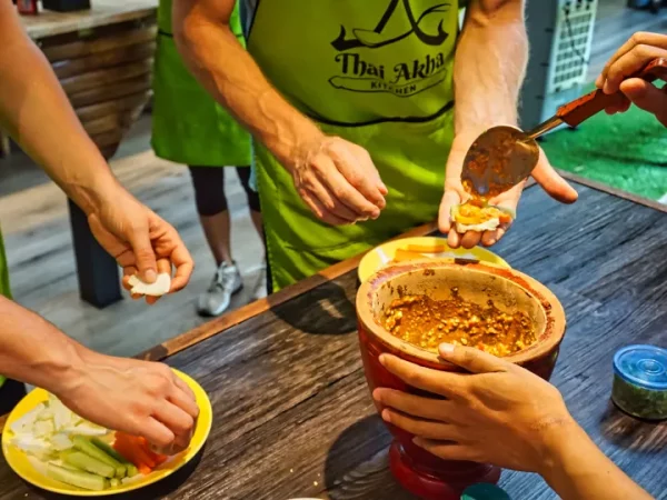 🍜 Thai Akha Kitchen – Cours de cuisine & visite du marché – Image 5