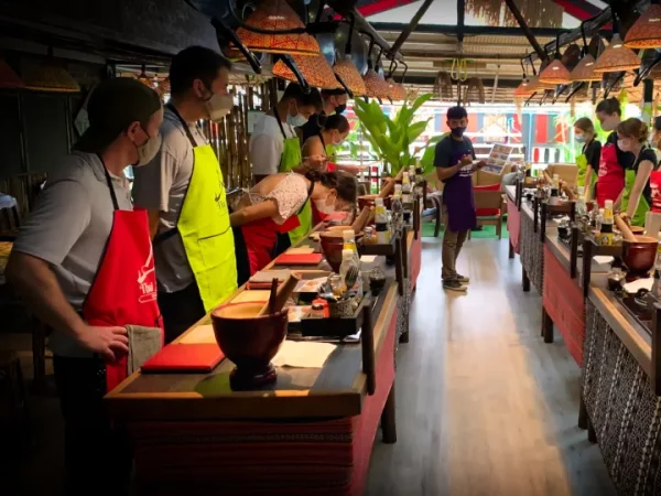 🍜 Thai Akha Kitchen – Cours de cuisine & visite du marché – Image 8